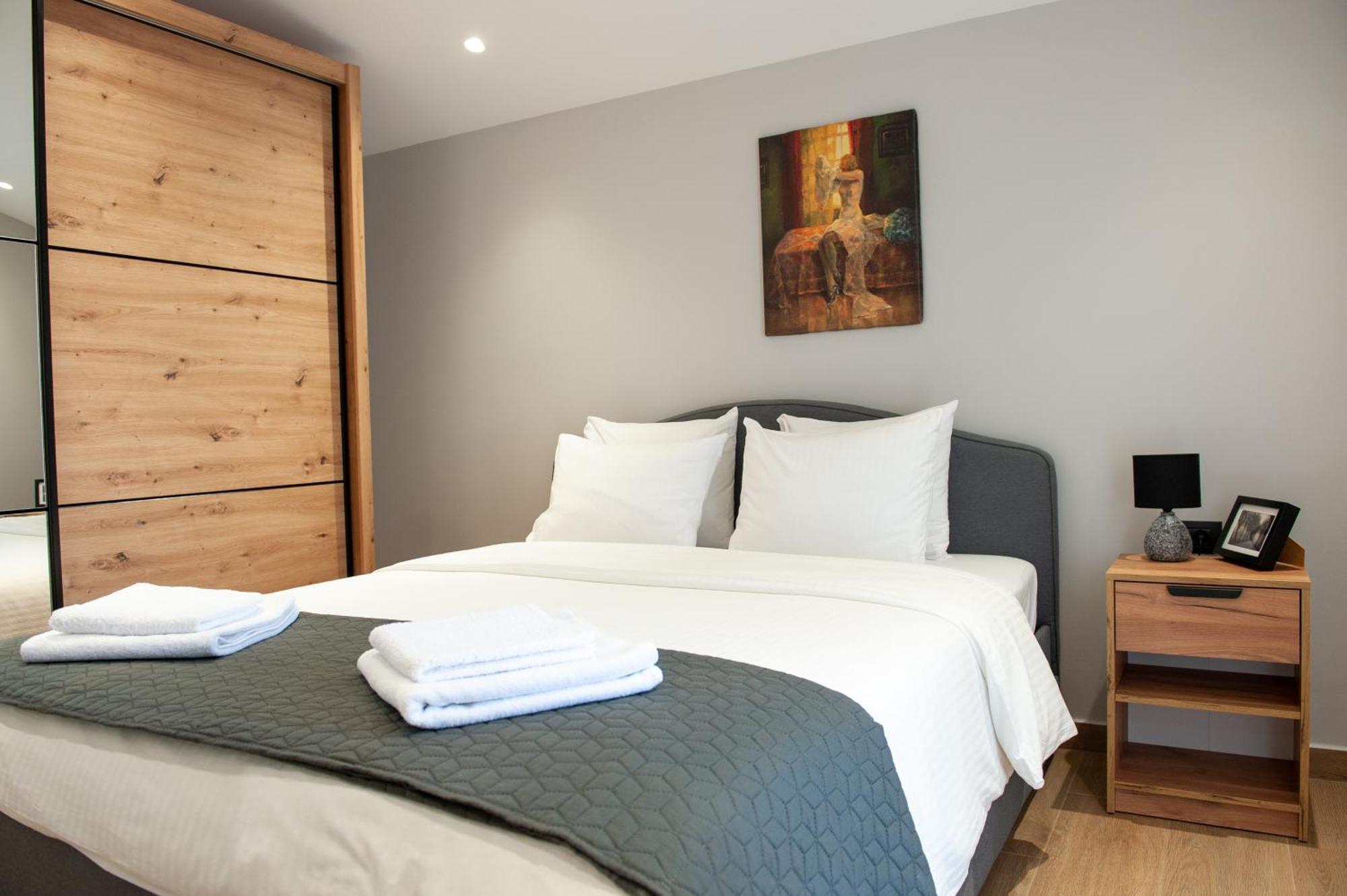 Lovely Guesthouse - 58M2 Mountain View 이오아니아 외부 사진